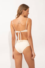 Load image into Gallery viewer, Model Back: Rio De Sol Set Set Malibu-Natural Zaya Amy