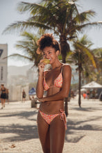 Load image into Gallery viewer, Image 06: Rio De Sol Bottom Bottom Ditsy-Butter Lacinho