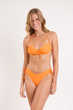 Load image into Gallery viewer, Model Front: Rio De Sol Set Set Bio-Laranjada Corine Lola