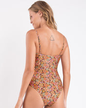 Load image into Gallery viewer, Image 05: Rio De Sol One-Piece Bouquet Stella