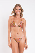 Load image into Gallery viewer, Model Front: Rio De Sol Bottom Bottom Bouquet Essential-Rev
