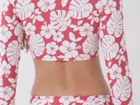 Load and play video in Gallery viewer, Video: Rio De Sol Top Top Pua-Hibiscus Reef