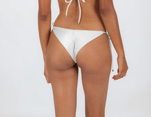 Load image into Gallery viewer, Image 06: Rio De Sol Bottom Bottom Shimmer-White Cheeky-Rope