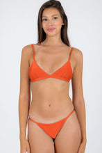 Load image into Gallery viewer, Gallery: Rio De Sol Set Set Paprica Tri-Fixo California