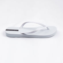 Load image into Gallery viewer, Image 03: Rio De Sol Flip-Flop White Slim
