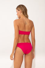 Load image into Gallery viewer, Model Back: Wednesday In Hawaii By Rio De Sol Set Set Guava Lani Waikiki
