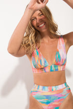 Load image into Gallery viewer, Image 04: Rio De Sol Bottom Bottom River Hotpant-Cos

