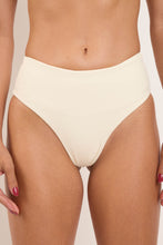 Load image into Gallery viewer, Gallery: Rio De Sol Bottom Bottom Off-White Hotpants
