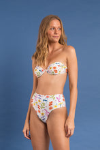 Load image into Gallery viewer, Image 10: Rio De Sol Set Set Countryside Kyra Hotpants
