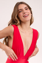 Load image into Gallery viewer, Microfibra-Chic-Red Anne
