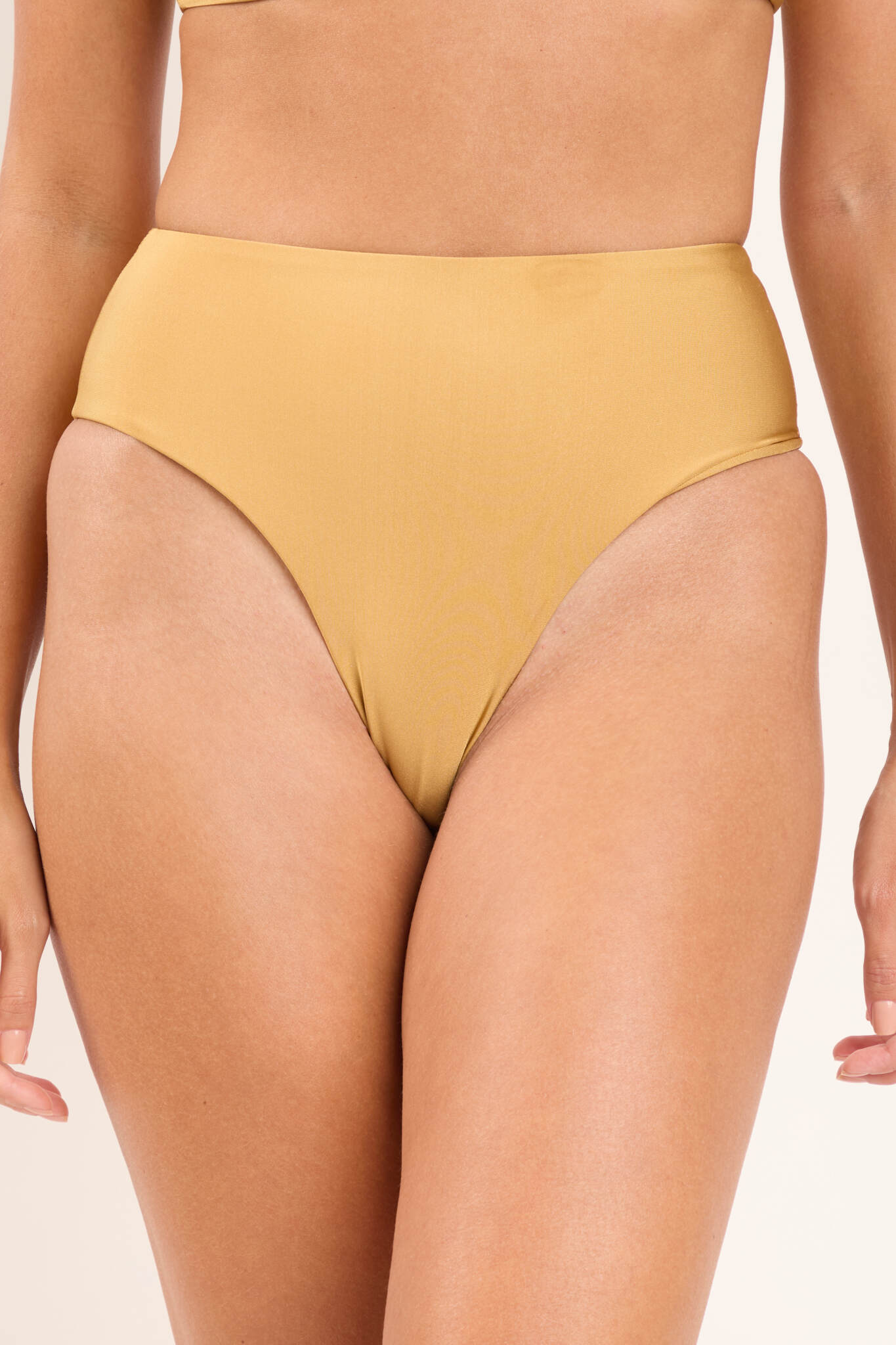 Gallery: Rio De Sol Bottom Bottom Fluity-Dourado Hotpants