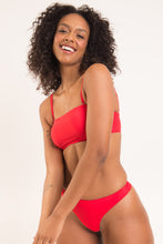 Load image into Gallery viewer, Image 10: Rio De Sol Set Set Rouge Bandeau-Reto Nice-Fio
