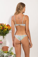 Load image into Gallery viewer, Model Back: Rio De Sol Set Set Tiny-Garden Bandeau-Knot Italy

