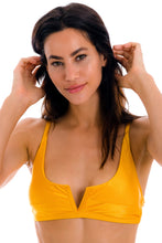 Load image into Gallery viewer, Gallery: Rio De Sol Top Top Eden-Pequi Bra-V
