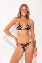 Load image into Gallery viewer, Image 05: Rio De Sol Top Top Jolie Frufru
