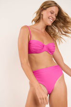 Load image into Gallery viewer, Top Fluity-Amor Vickie
